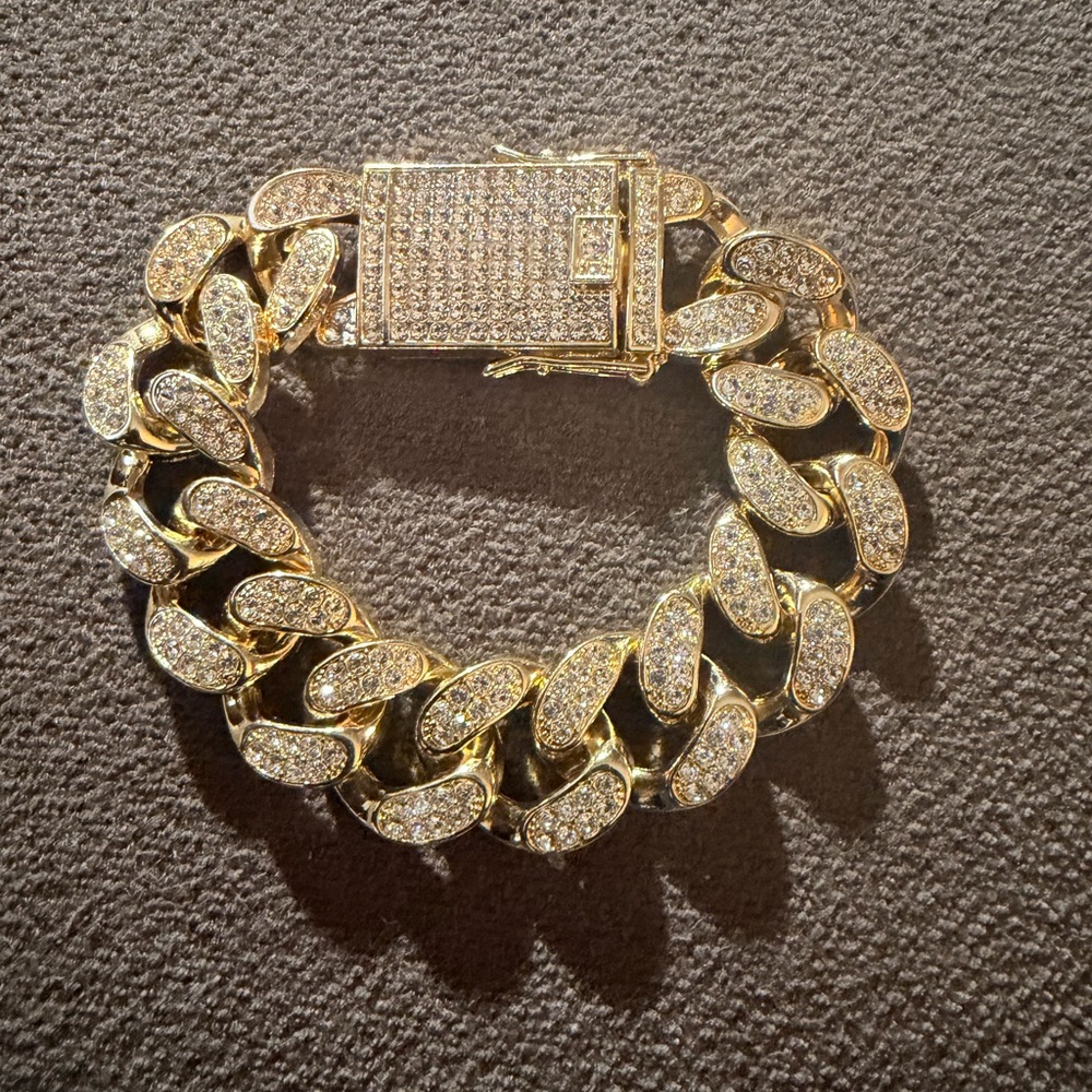 Gold Bling Chain Bracelet very small like 6 inches or kid size